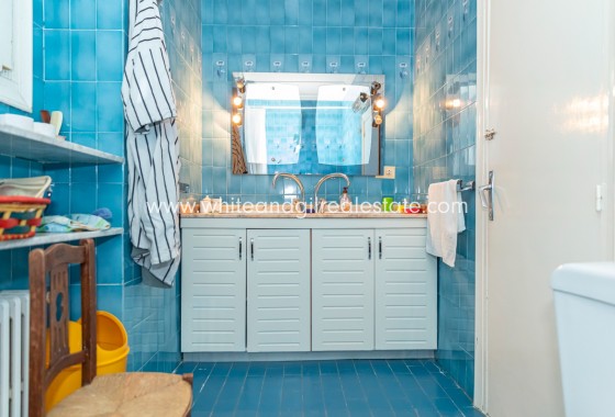 Sale - Villa  - Yecla