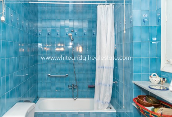 Sale - Villa  - Yecla