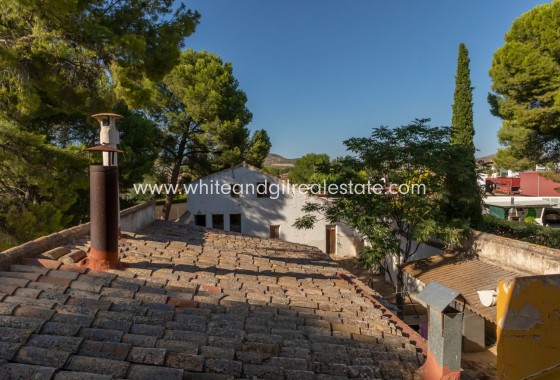 Sale - Villa  - Yecla