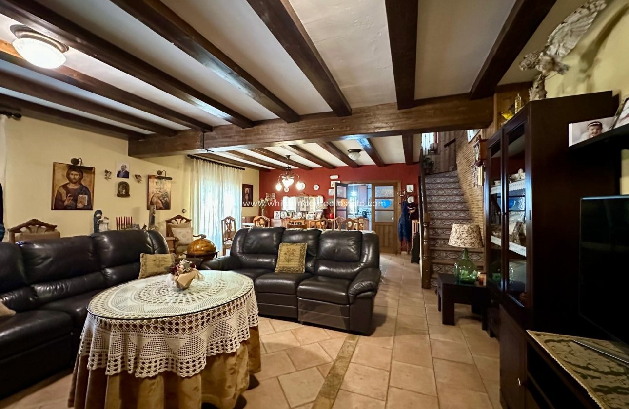 Sale - Villa  - Yecla - Rural location