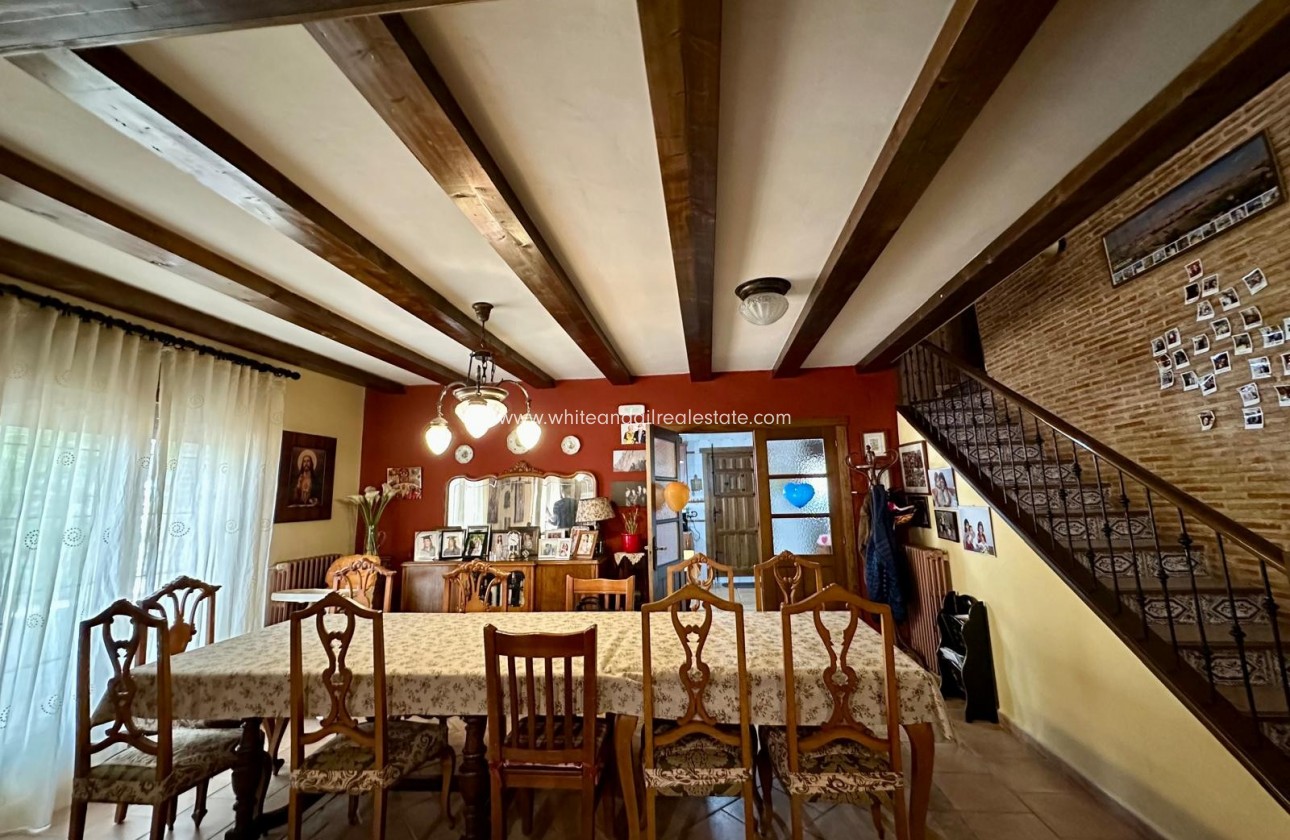 Sale - Villa  - Yecla - Rural location