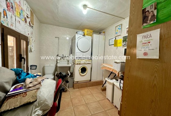 Sale - Villa  - Yecla - Rural location