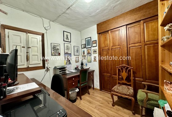 Sale - Villa  - Yecla - Rural location