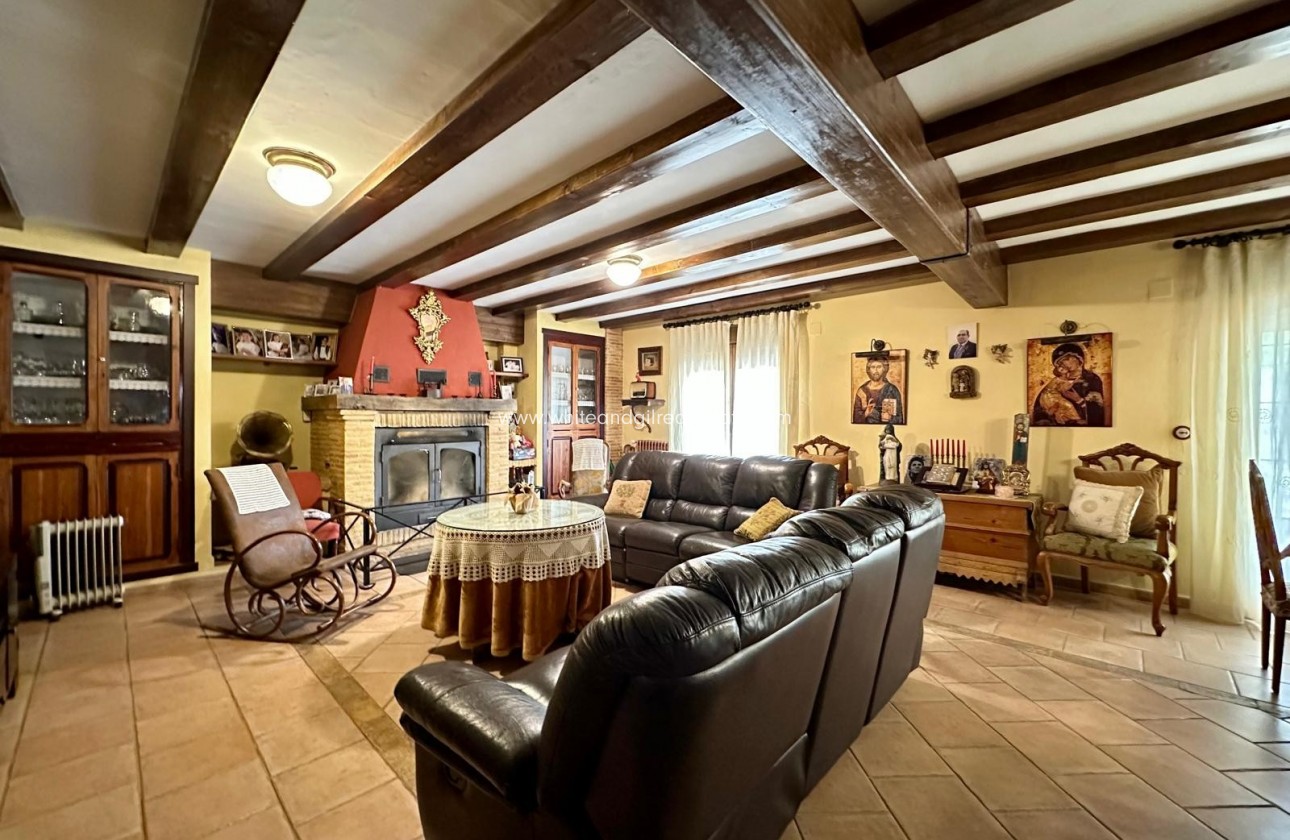 Sale - Villa  - Yecla - Rural location