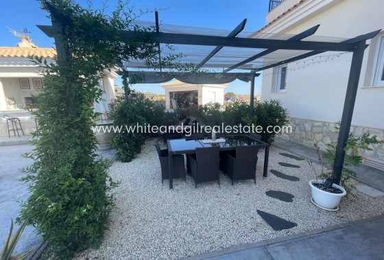 Sale - Villa  - Pinoso - Pinoso - El Pinós