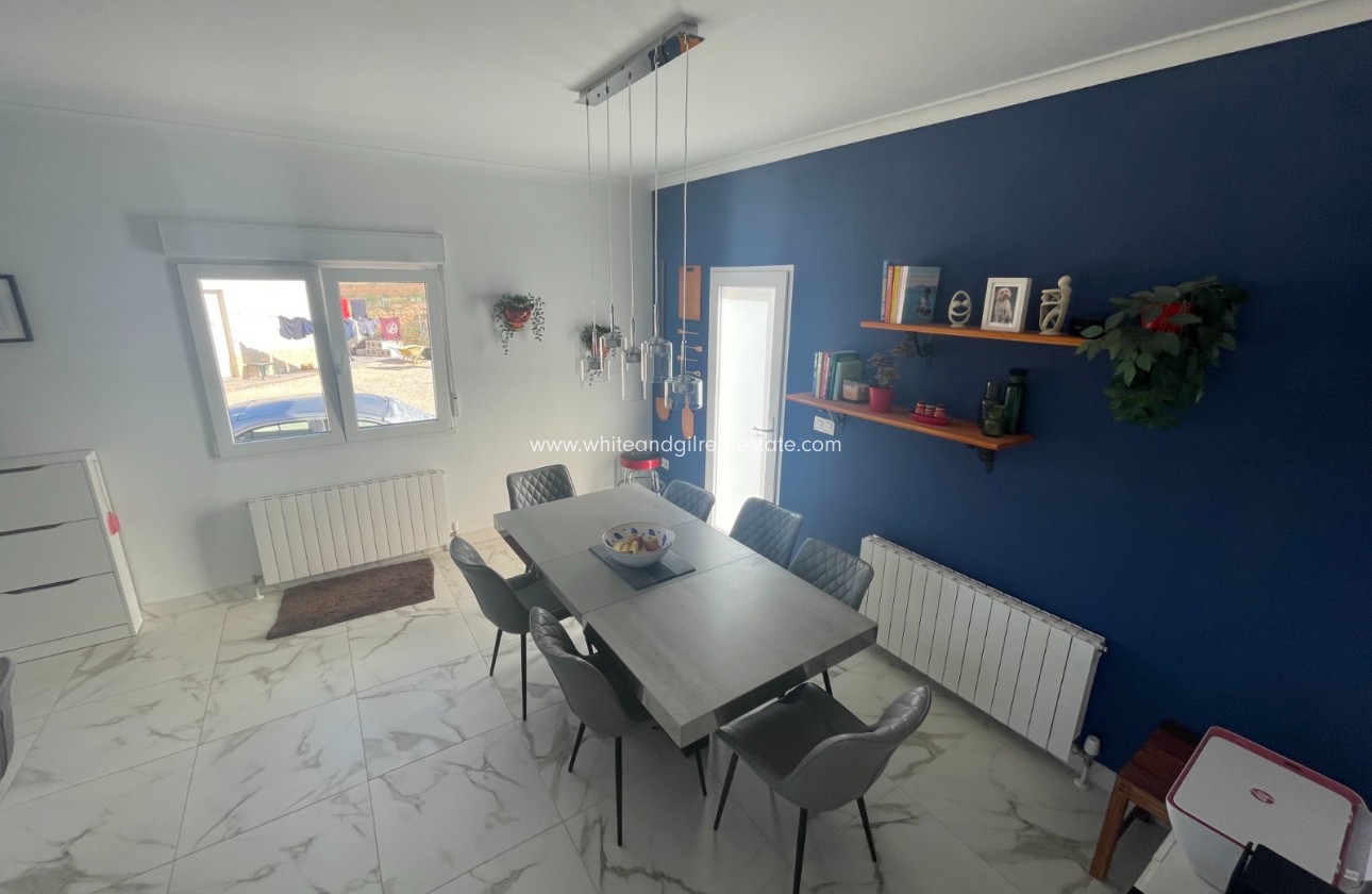 Sale - Villa  - Pinoso - Pinoso - El Pinós