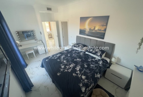 Sale - Villa  - Pinoso - Pinoso - El Pinós