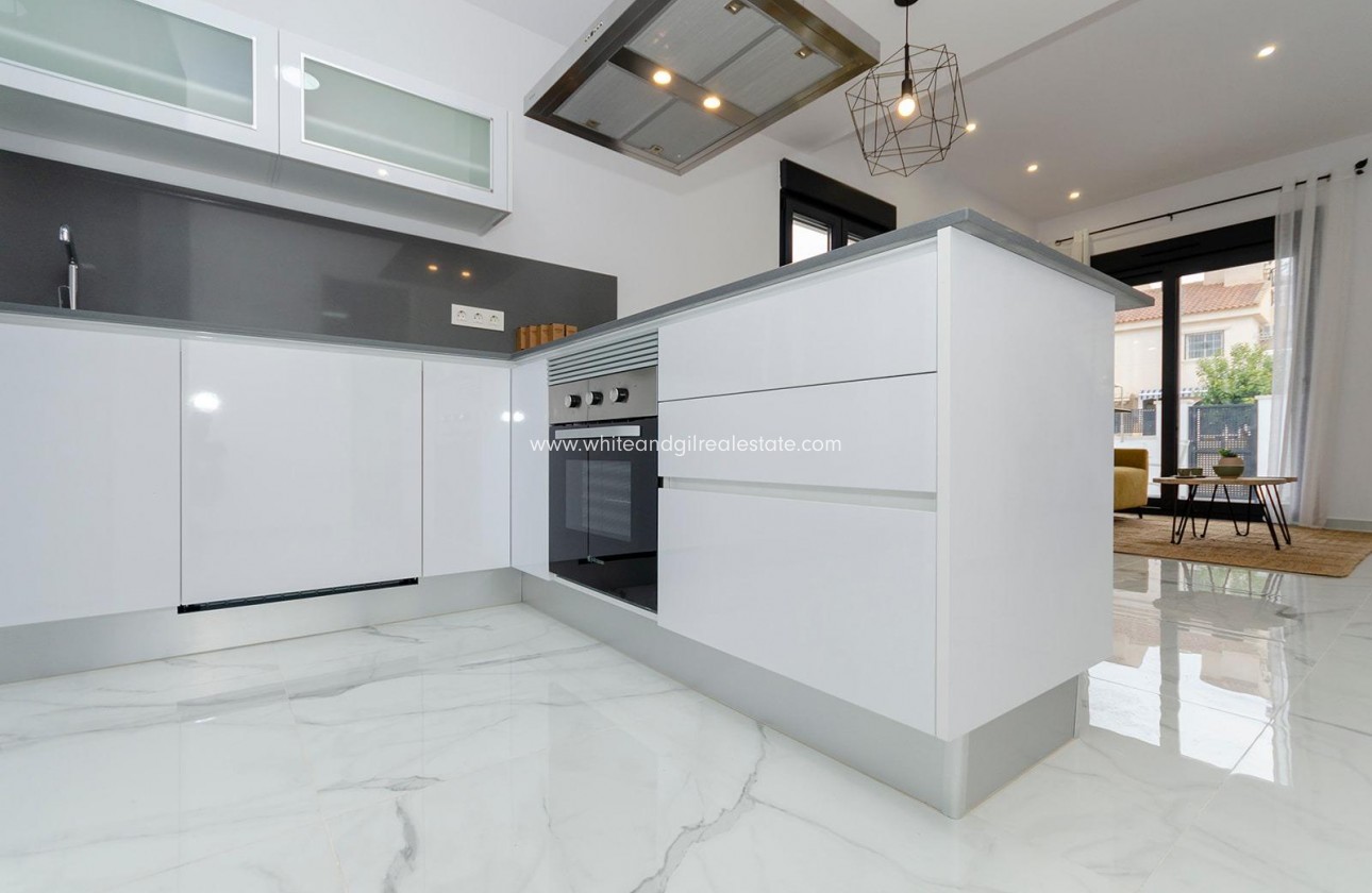 New Build - Villa  - Torrevieja - Torretas