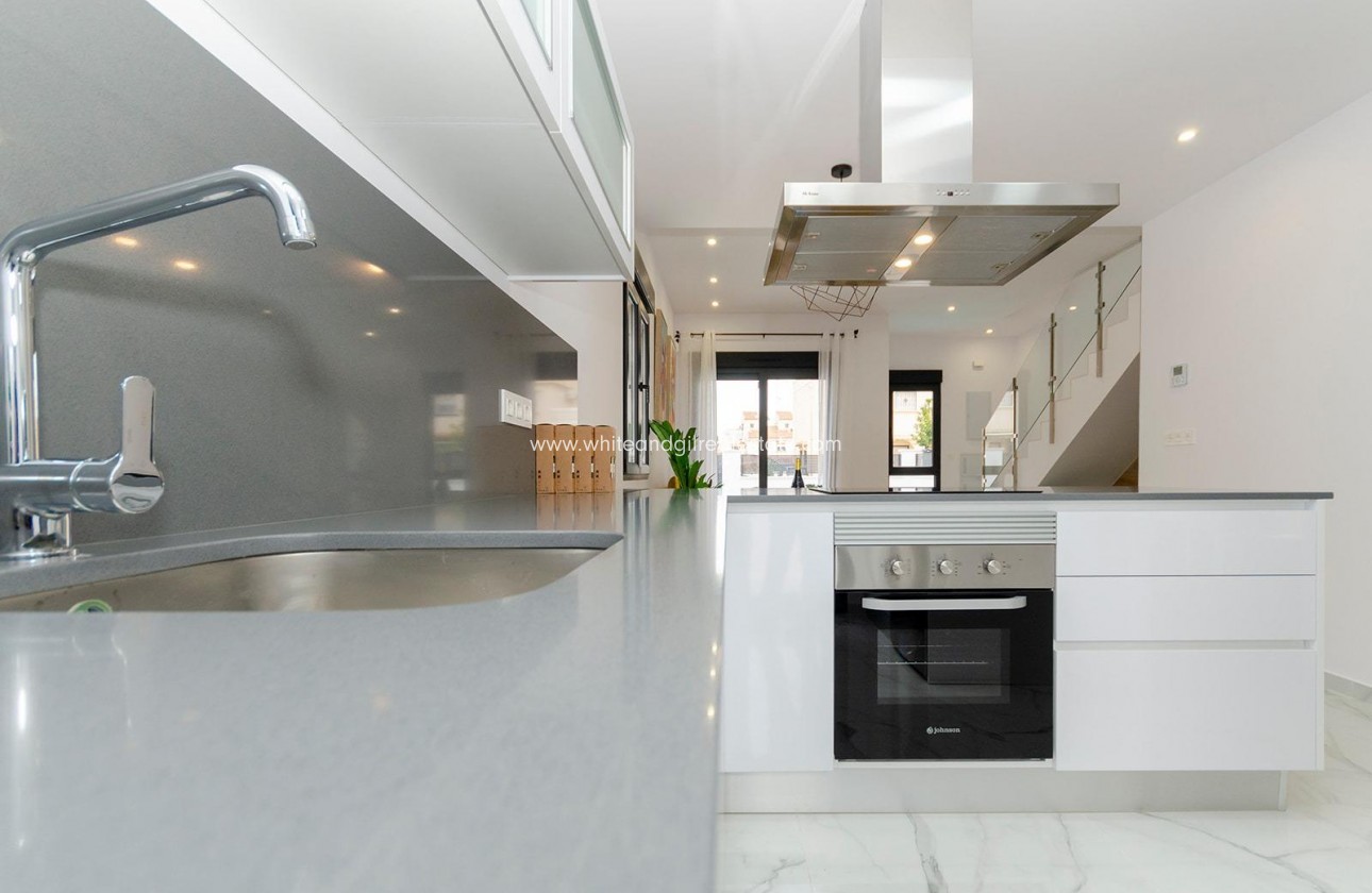 New Build - Villa  - Torrevieja - Torretas