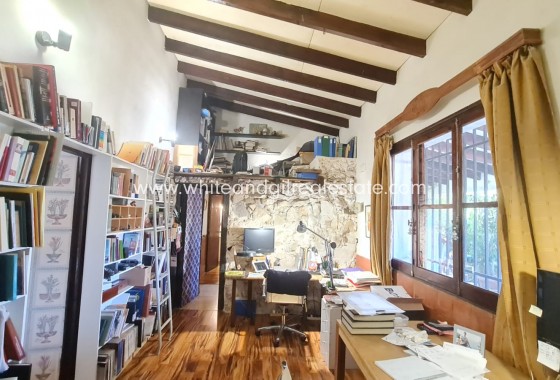 Sale - Villa  - Monforte del Cid - Rural location