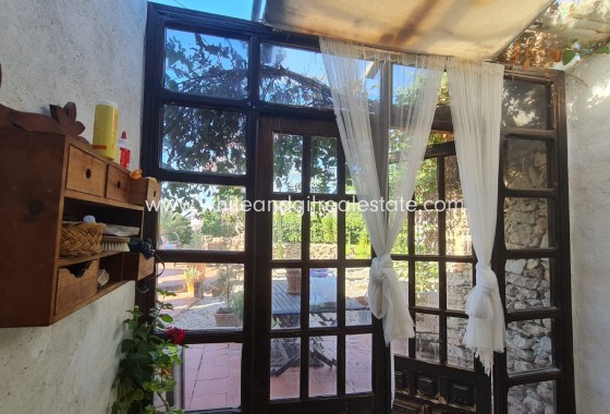 Sale - Villa  - Monforte del Cid - Rural location