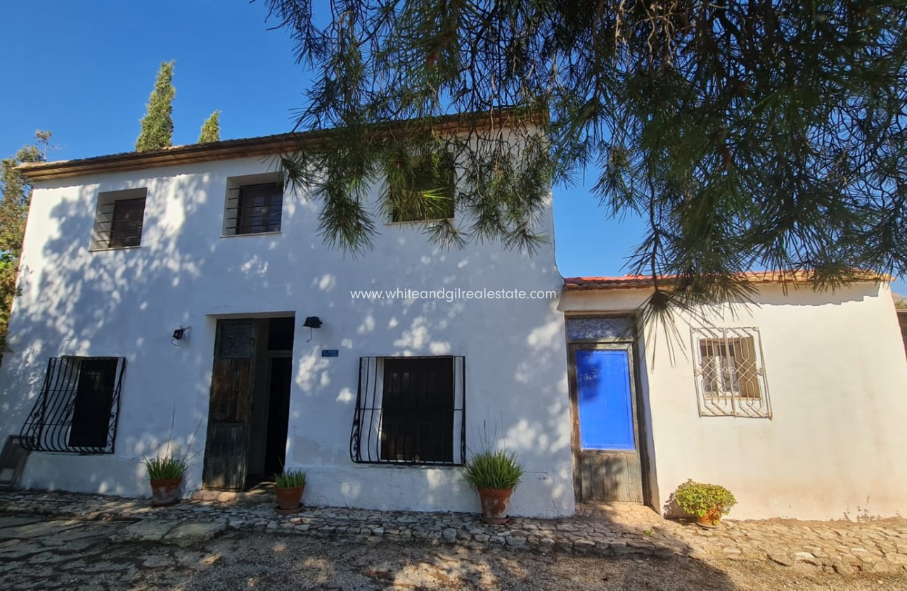 Sale - Villa  - Monforte del Cid - Rural location
