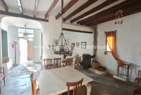 Sale - Villa  - Monforte del Cid - Rural location