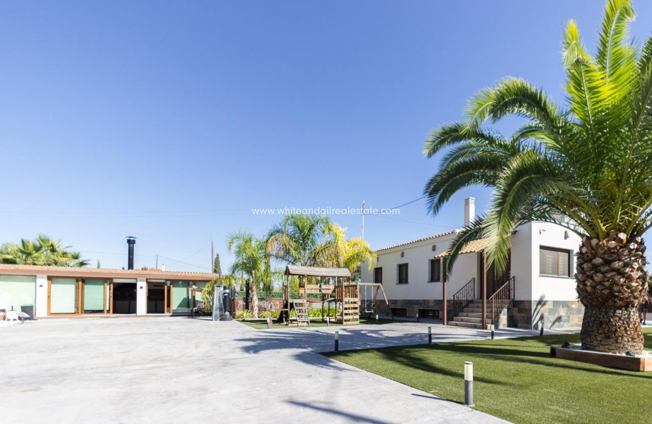 Revente - Villa  - Monovar