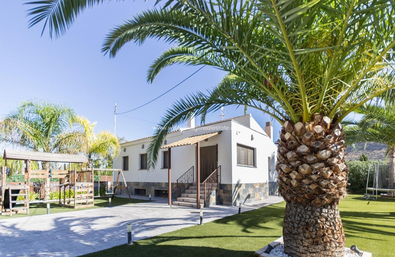 Revente - Villa  - Monovar