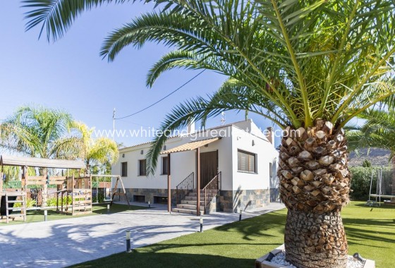 Revente - Villa  - Monovar