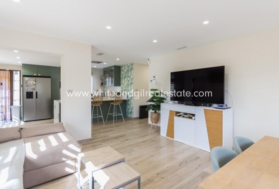 Revente - Villa  - Monovar