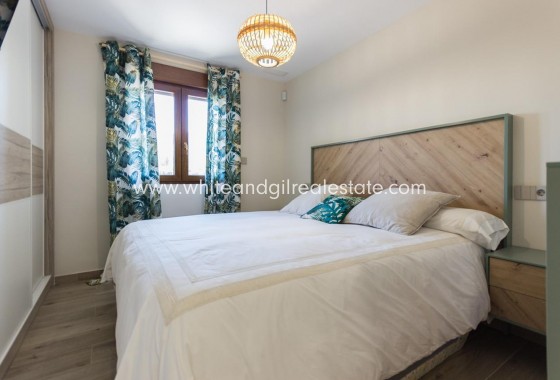 Revente - Villa  - Monovar