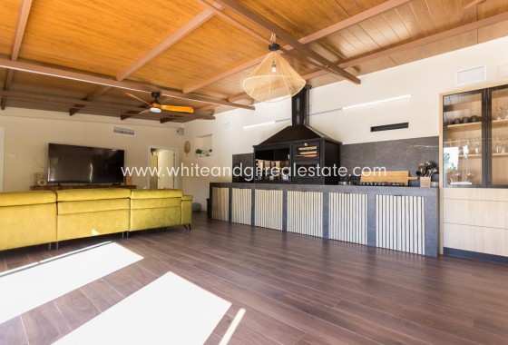 Revente - Villa  - Monovar