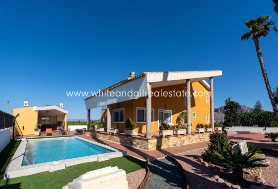 Sale - Villa  - Orihuela - Inland