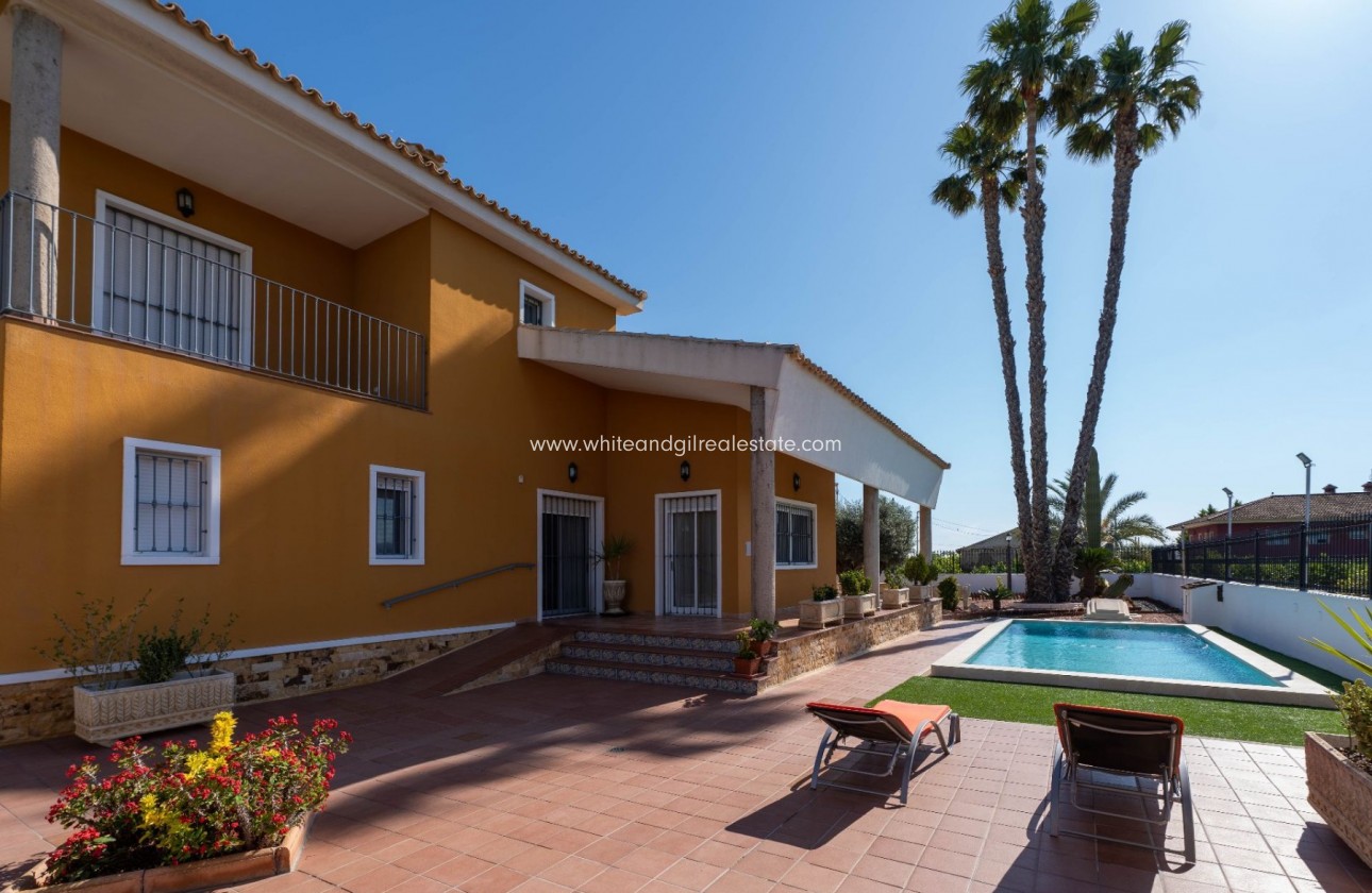Sale - Villa  - Orihuela - Inland