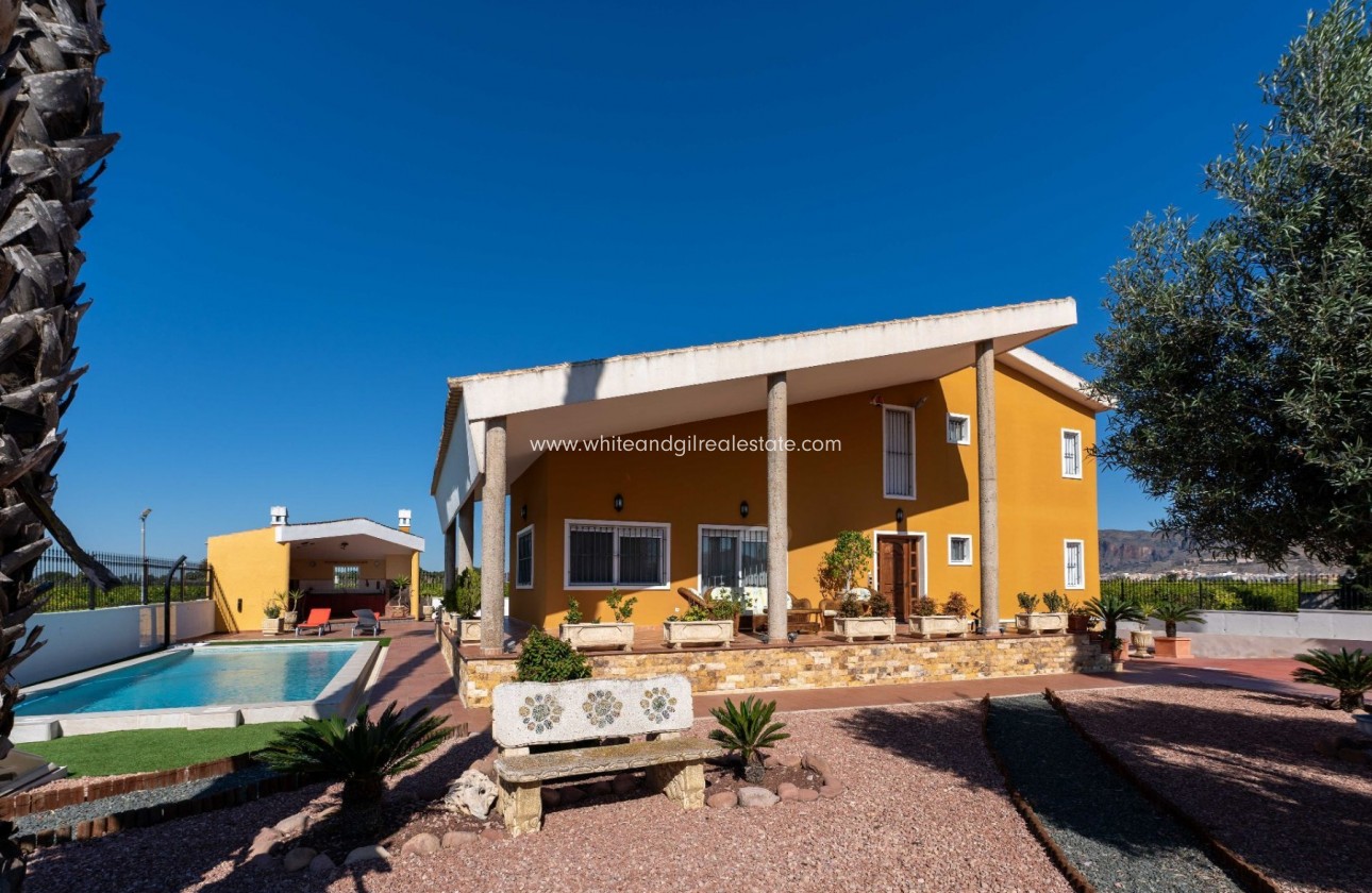 Sale - Villa  - Orihuela - Inland