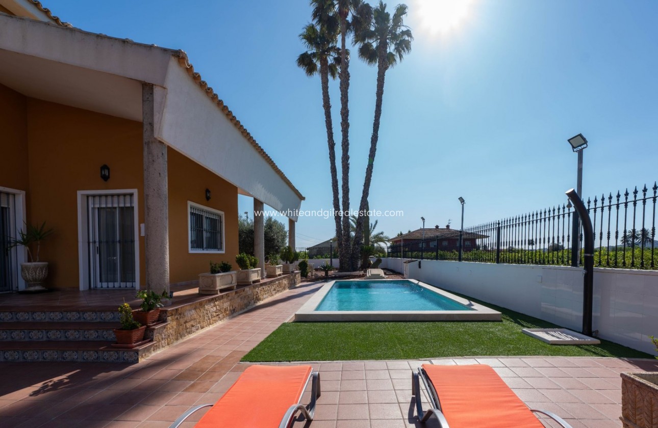 Sale - Villa  - Orihuela - Inland