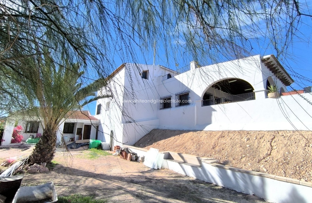 Sale - Villa  - Novelda - Rural location