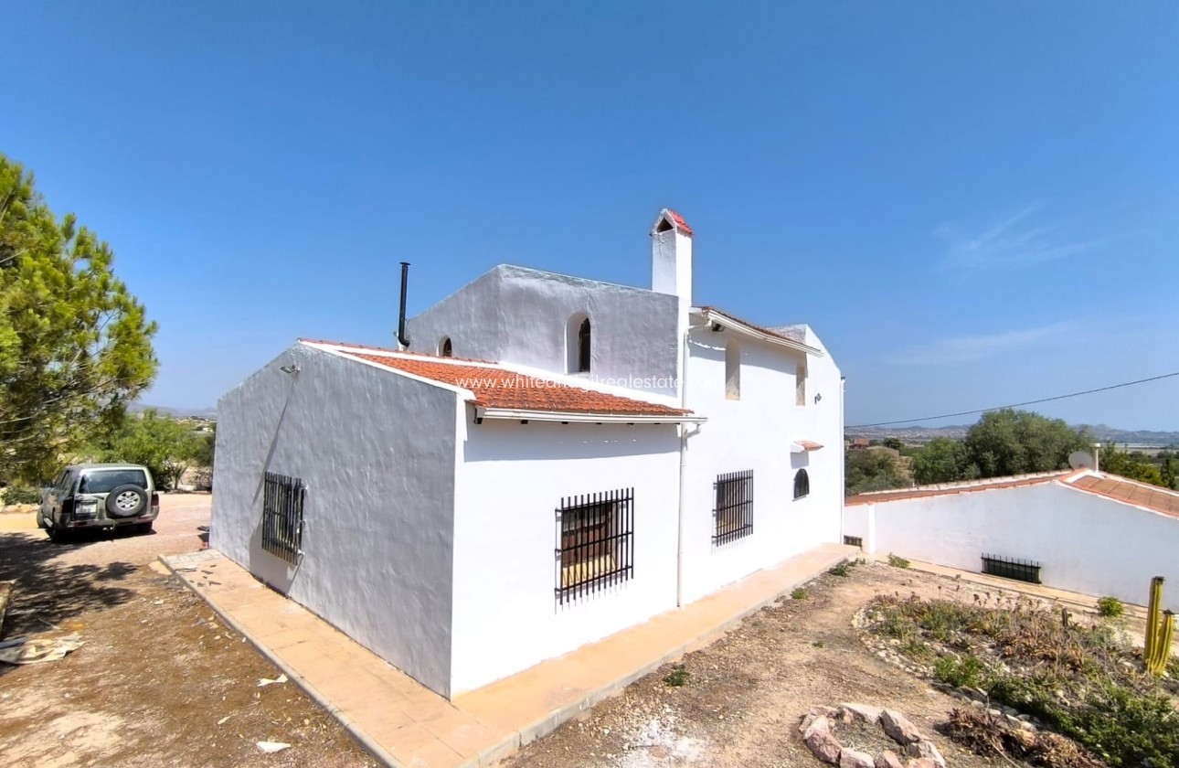 Sale - Villa  - Novelda - Rural location