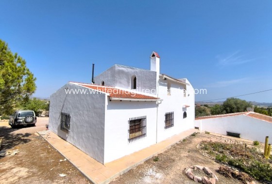 Sale - Villa  - Novelda - Rural location