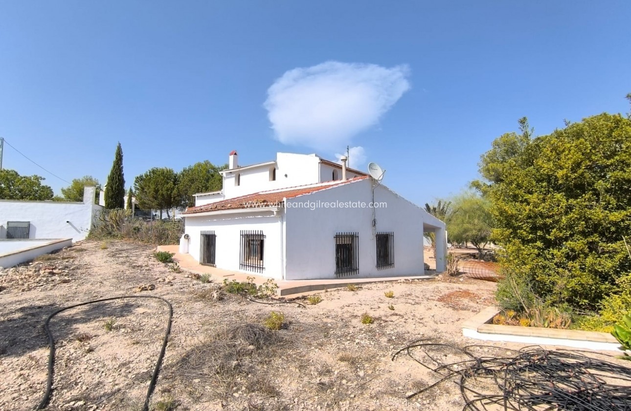 Sale - Villa  - Novelda - Rural location