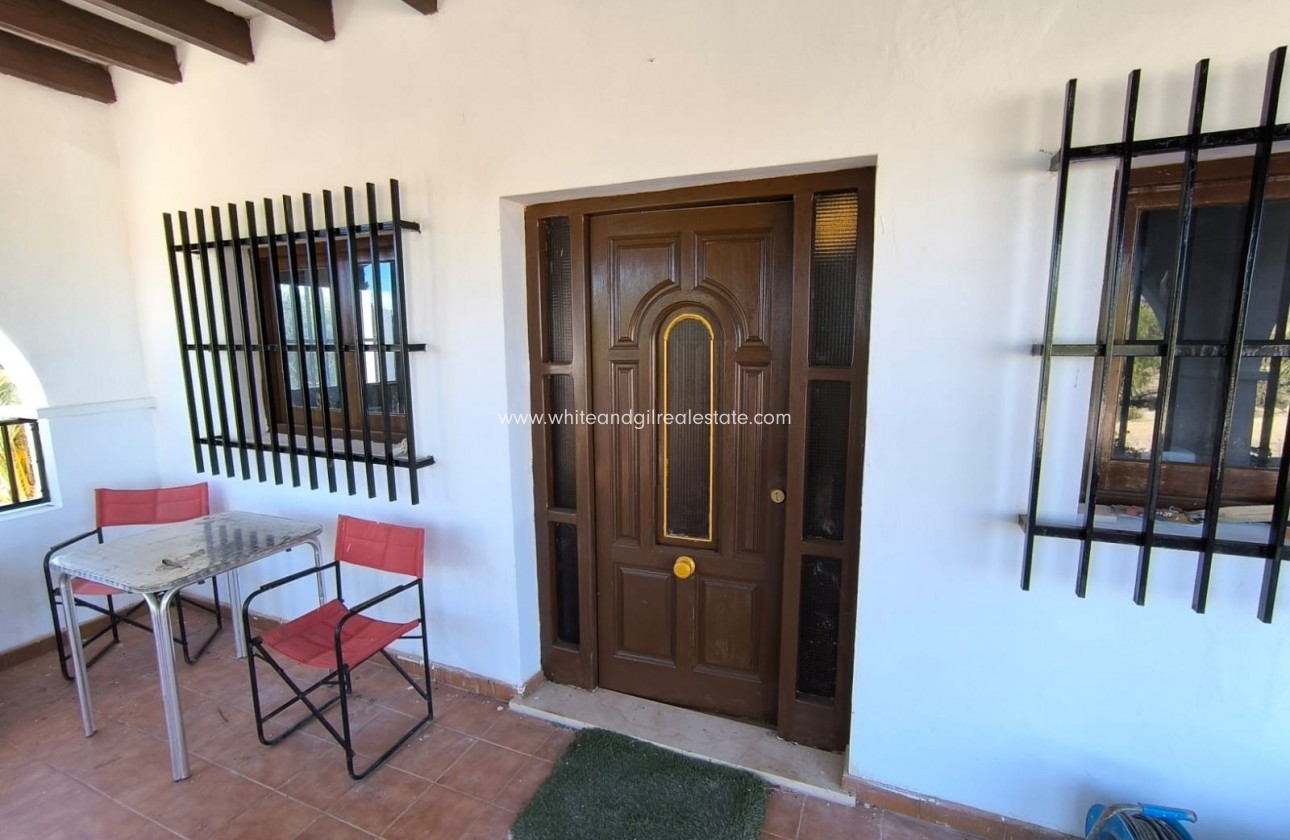 Sale - Villa  - Novelda - Rural location
