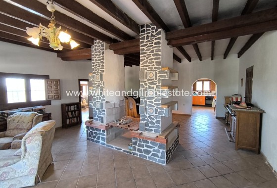 Sale - Villa  - Novelda - Rural location