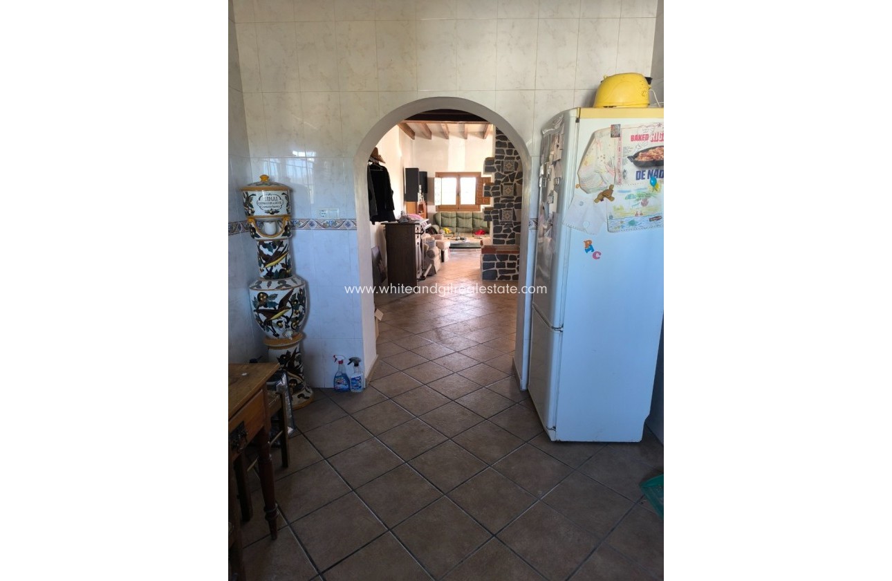 Sale - Villa  - Novelda - Rural location