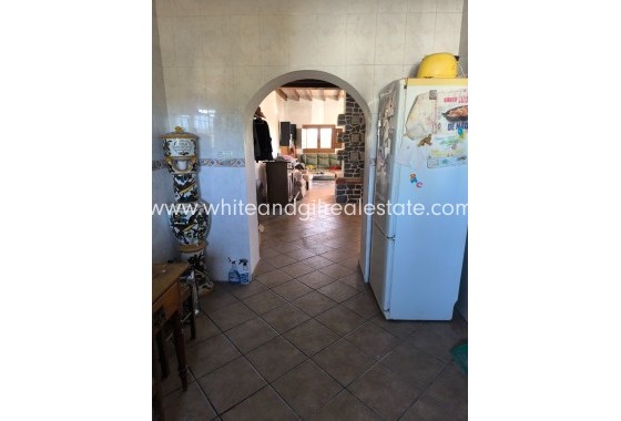 Sale - Villa  - Novelda - Rural location