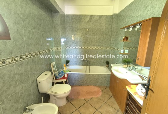 Sale - Villa  - Novelda - Rural location