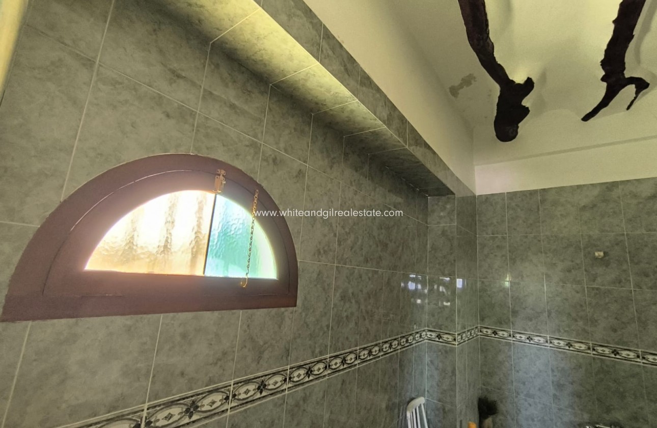 Sale - Villa  - Novelda - Rural location