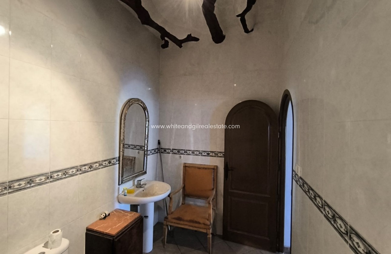 Sale - Villa  - Novelda - Rural location