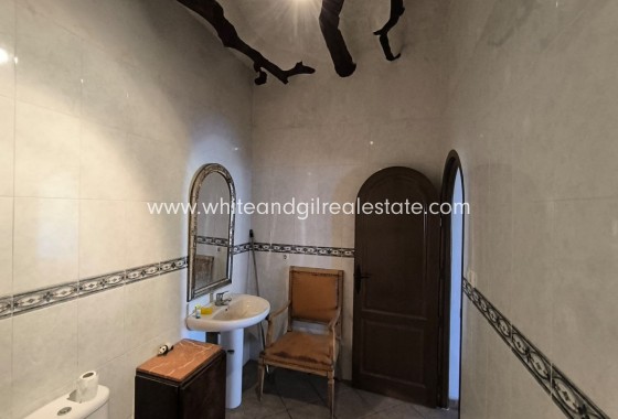 Sale - Villa  - Novelda - Rural location