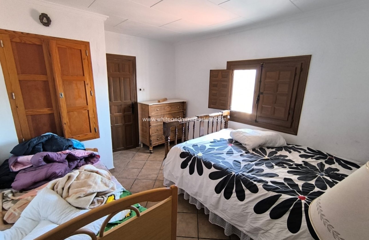 Sale - Villa  - Novelda - Rural location