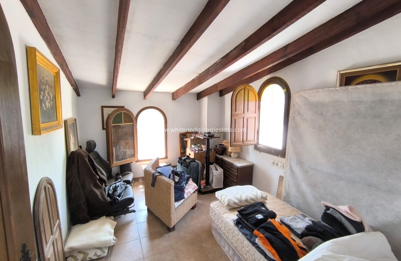 Sale - Villa  - Novelda - Rural location