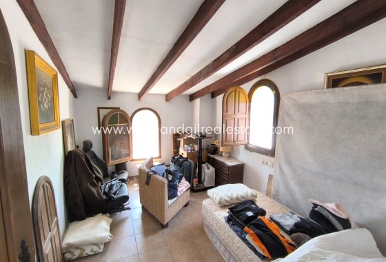 Sale - Villa  - Novelda - Rural location