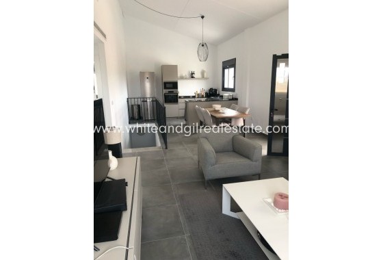 Sale - Villa  - Pinoso - Rural location