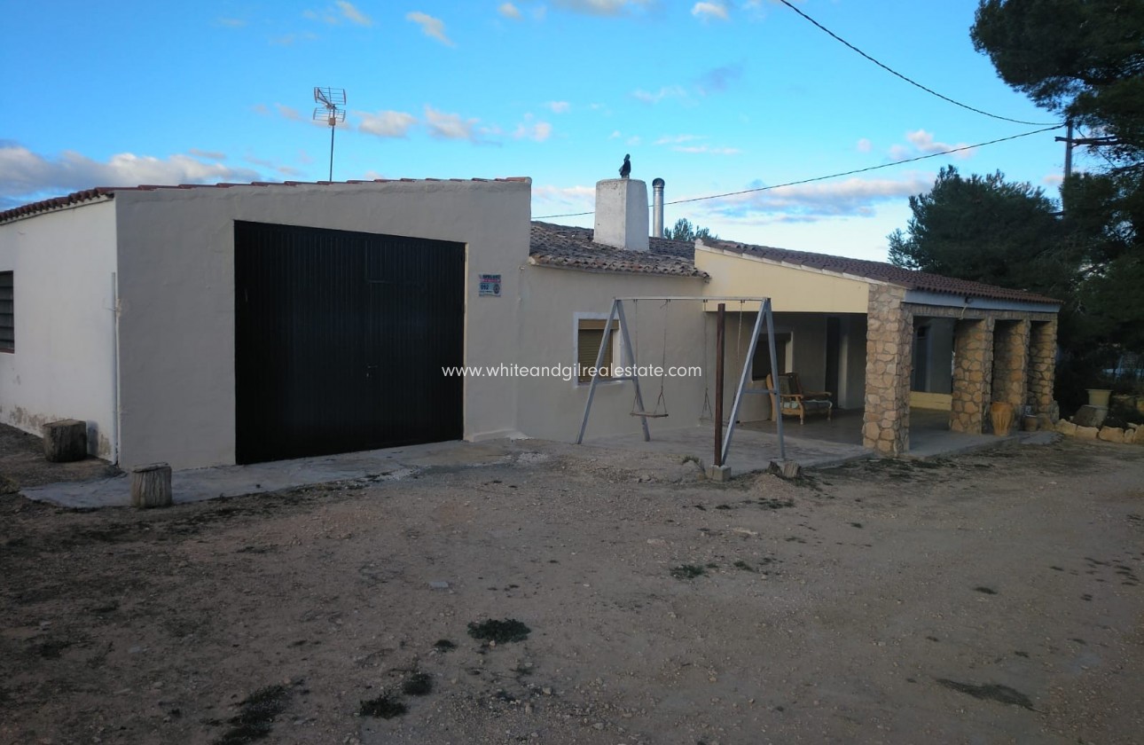 Venta - Chalet / Villa - Yecla