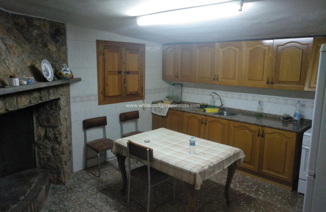 Venta - Chalet / Villa - Yecla