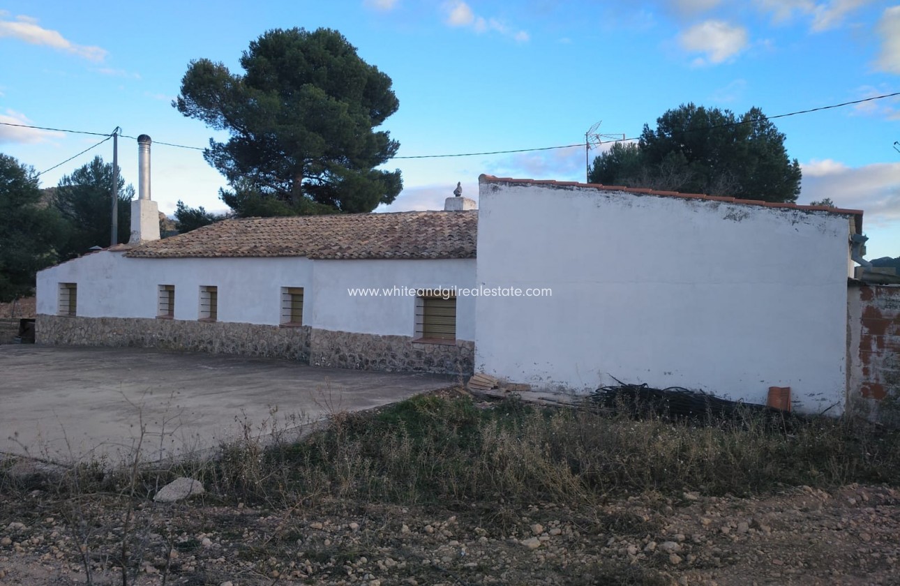 Venta - Chalet / Villa - Yecla