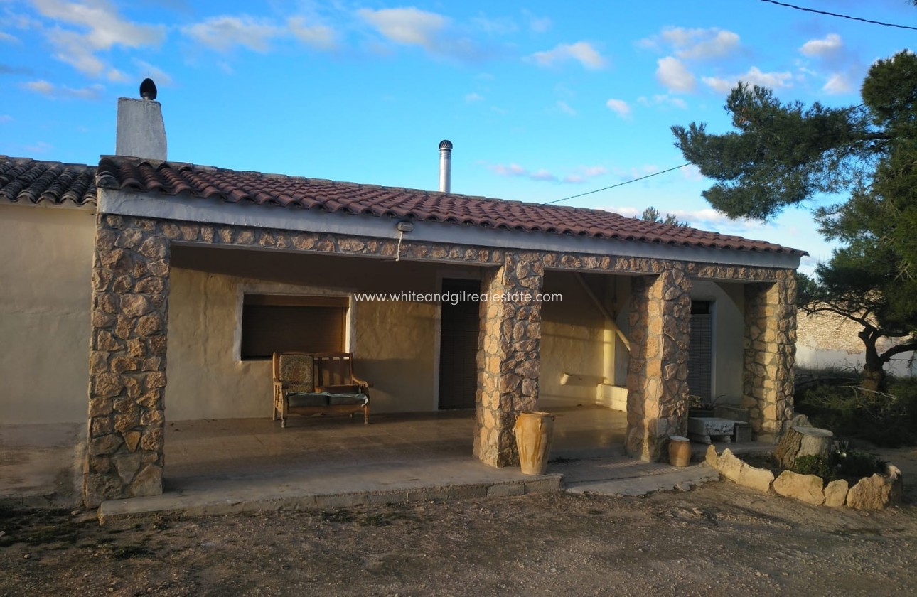 Venta - Chalet / Villa - Yecla