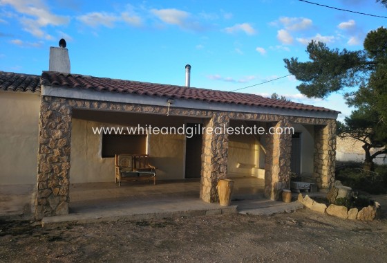 Venta - Chalet / Villa - Yecla