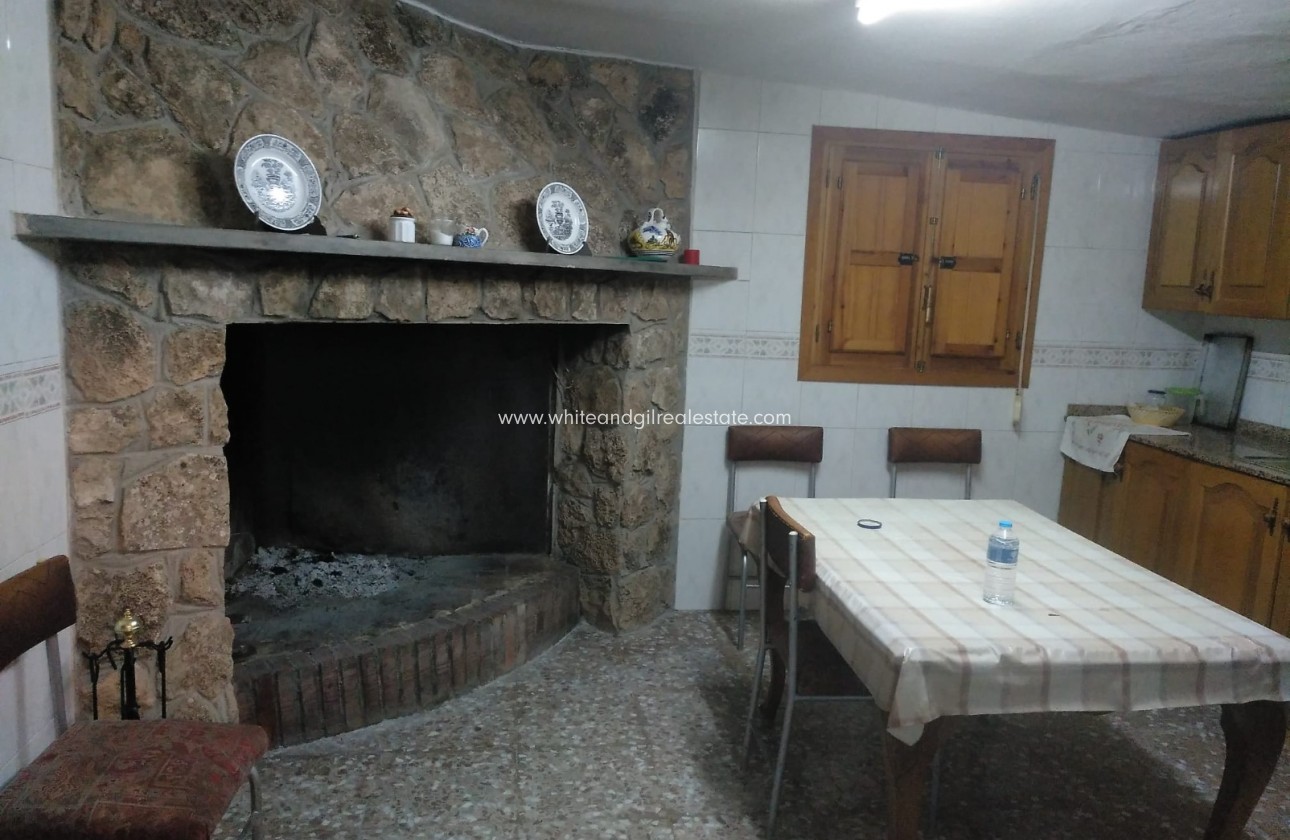 Venta - Chalet / Villa - Yecla