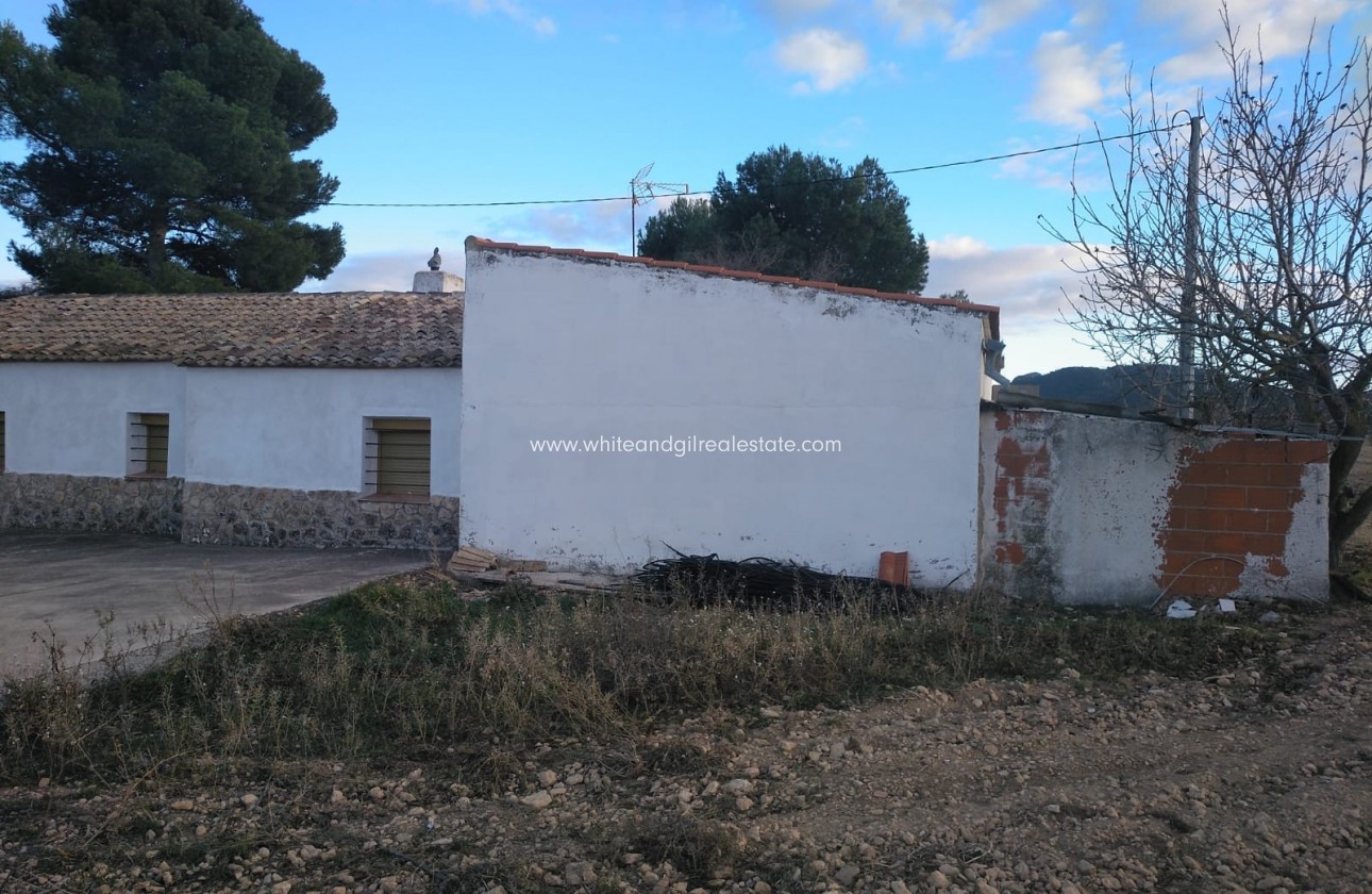 Venta - Chalet / Villa - Yecla